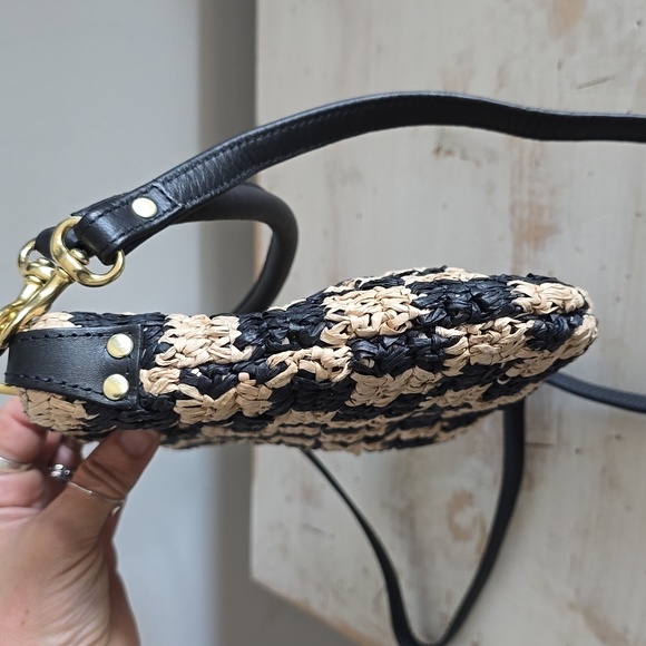 Clare V. Petit Moyen Leather Messenger Bag - Black/Natural Checker Raffia - Picture 4 of 15